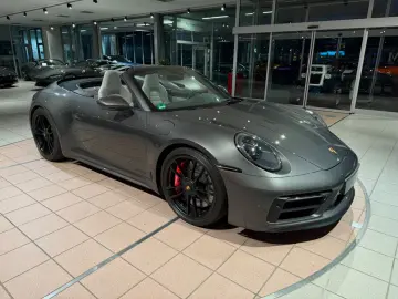 PORSCHE 992 Carrera GTS Cabrio INNO 360  18-WEGE MATRIX