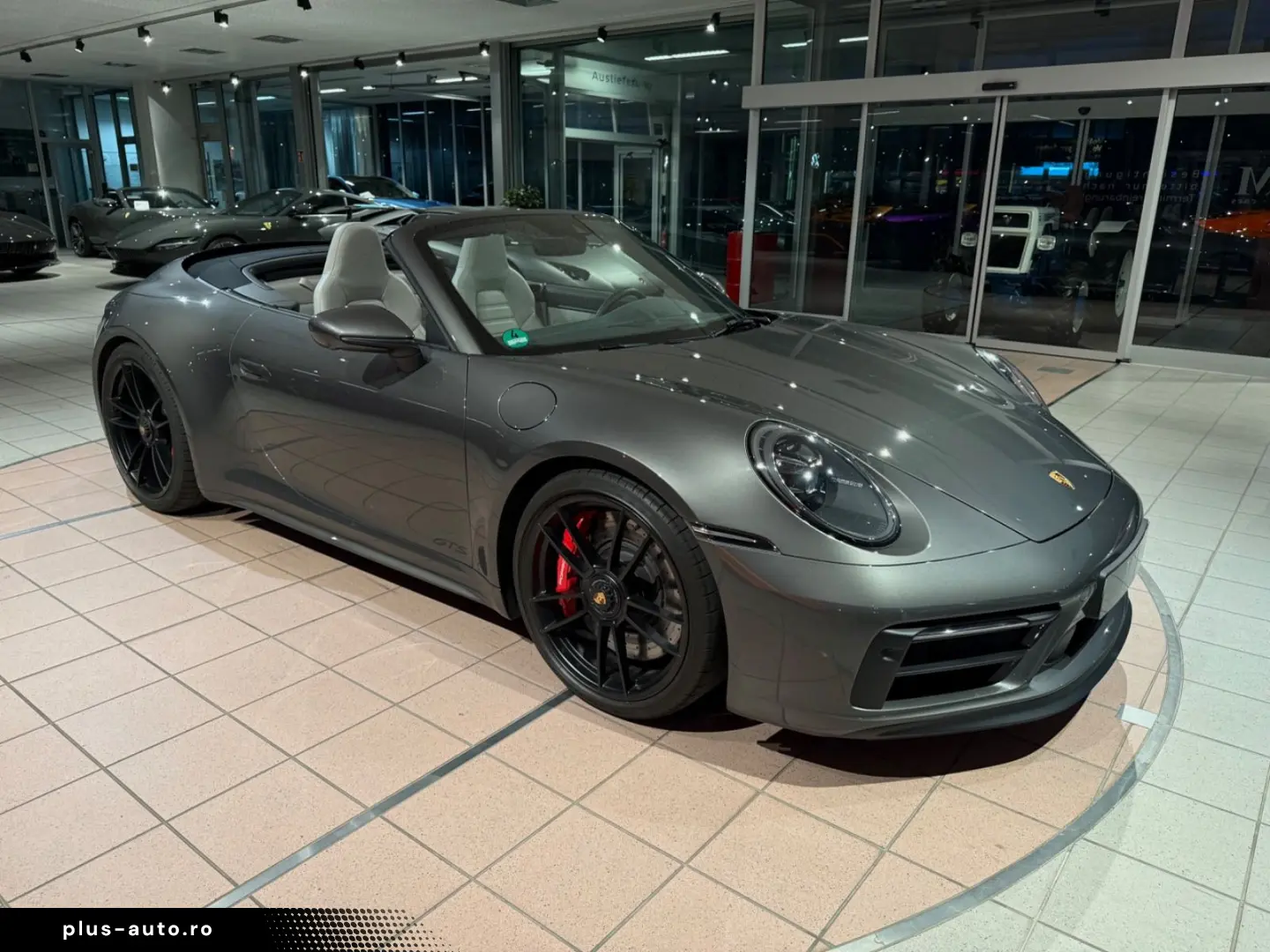 PORSCHE 992 Carrera GTS Cabrio INNO 360  18-WEGE MATRIX