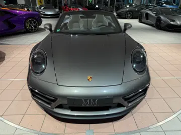 PORSCHE 992 Carrera GTS Cabrio INNO 360  18-WEGE MATRIX
