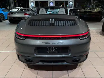 PORSCHE 992 Carrera GTS Cabrio INNO 360  18-WEGE MATRIX