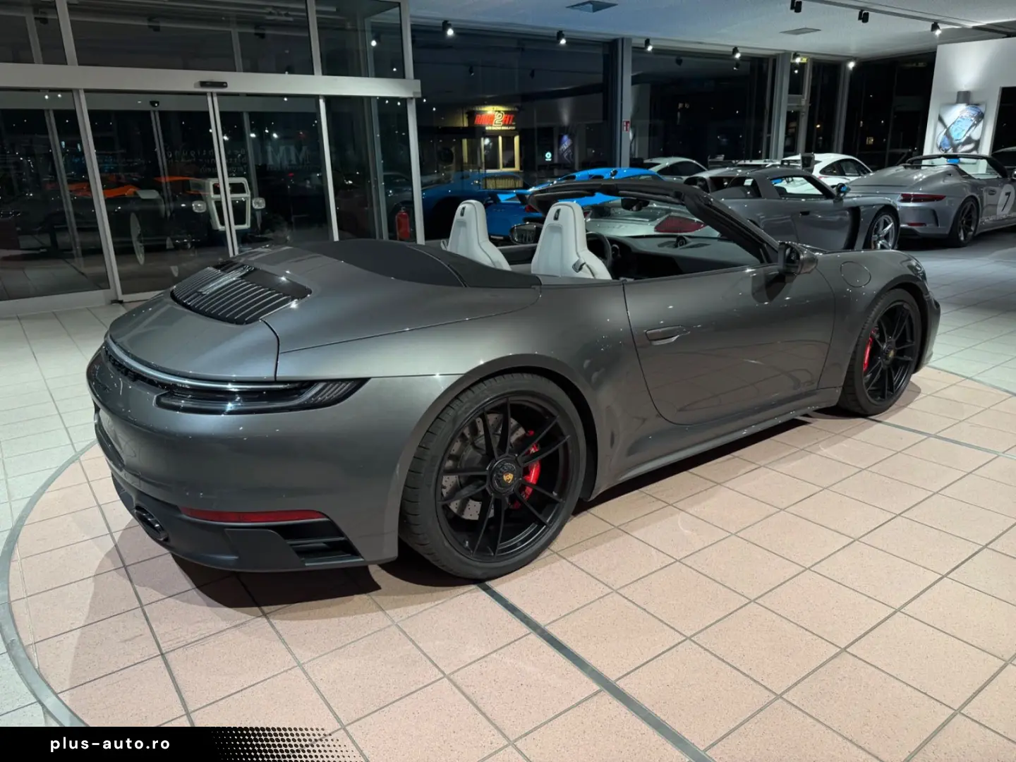 PORSCHE 992 Carrera GTS Cabrio INNO 360  18-WEGE MATRIX