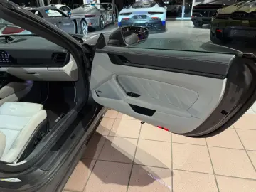 PORSCHE 992 Carrera GTS Cabrio INNO 360  18-WEGE MATRIX