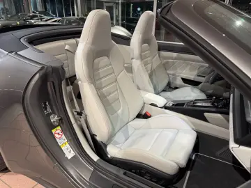 PORSCHE 992 Carrera GTS Cabrio INNO 360  18-WEGE MATRIX