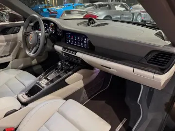 PORSCHE 992 Carrera GTS Cabrio INNO 360  18-WEGE MATRIX