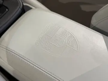 PORSCHE 992 Carrera GTS Cabrio INNO 360  18-WEGE MATRIX