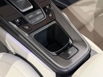 PORSCHE 992 Carrera GTS Cabrio INNO 360  18-WEGE MATRIX