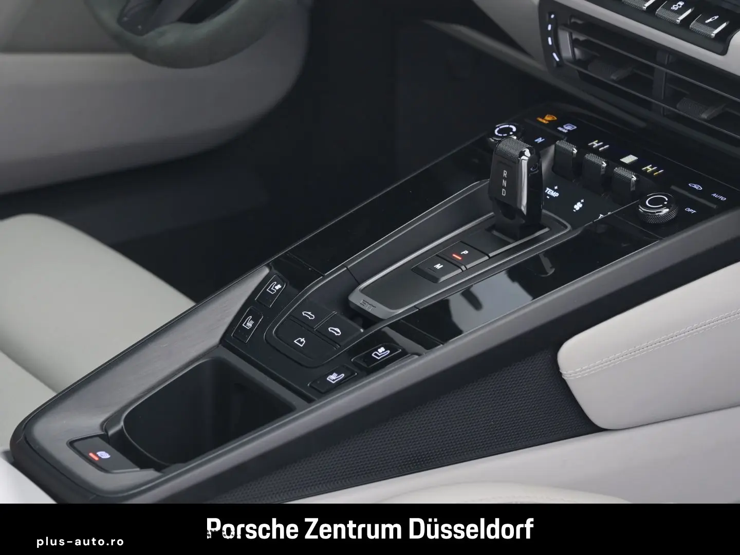 PORSCHE 992 911 Carrera GTS Cabriolet Liftsystem-VA BOSE