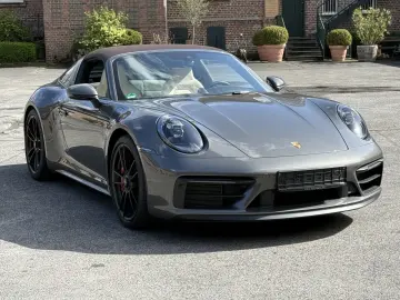 PORSCHE 992 911 Targa 4 GTS  MANUFAKTUR BI-COLOR BOSE SP
