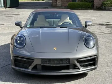 PORSCHE 992 911 Targa 4 GTS  MANUFAKTUR BI-COLOR BOSE SP