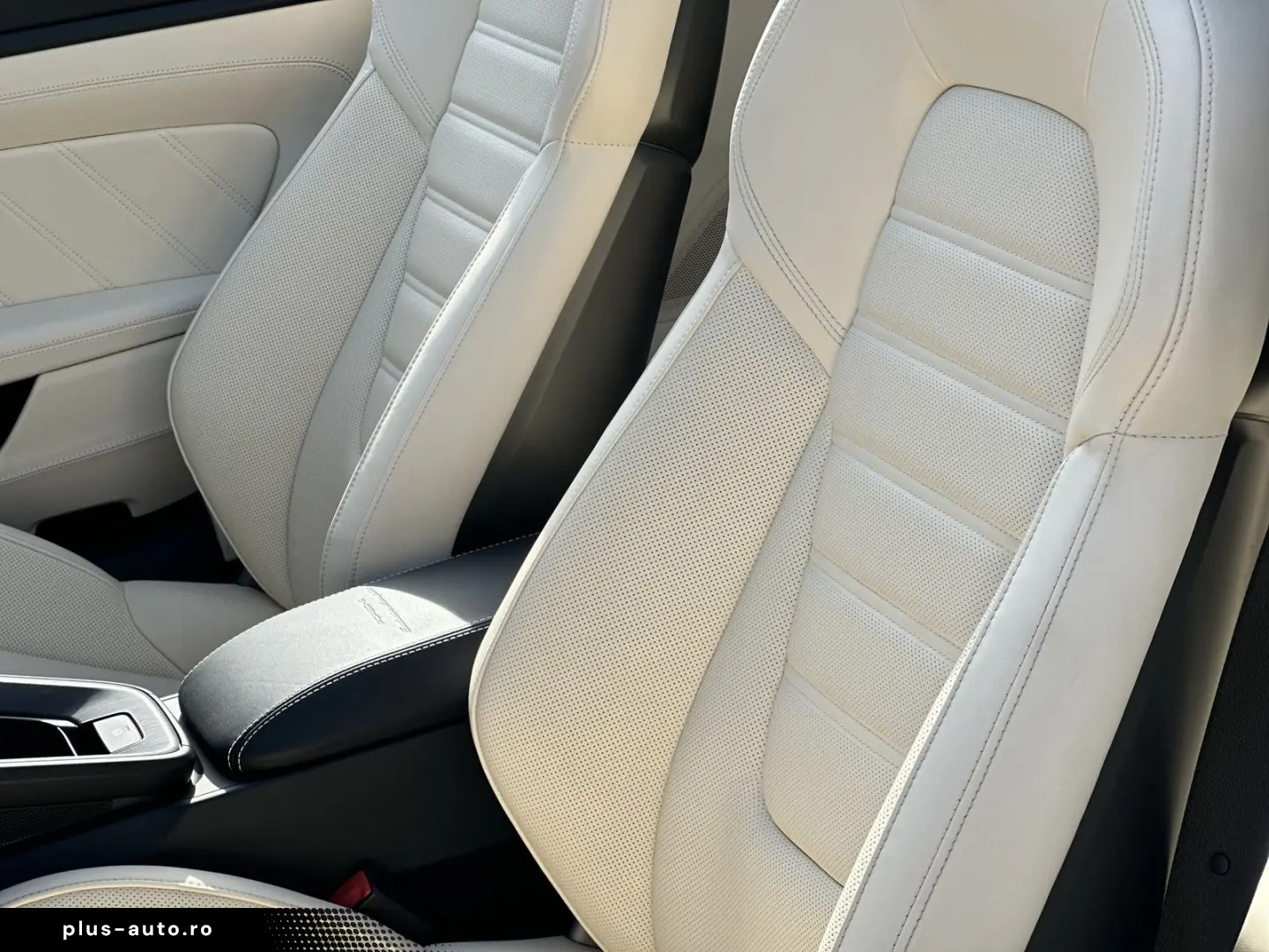 PORSCHE 992 911 Targa 4 GTS  MANUFAKTUR BI-COLOR BOSE SP