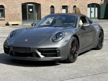 PORSCHE 992 911 Targa 4 GTS  MANUFAKTUR BI-COLOR BOSE SP
