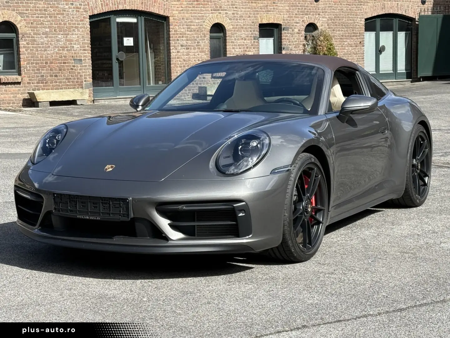 PORSCHE 992 911 Targa 4 GTS  MANUFAKTUR BI-COLOR BOSE SP