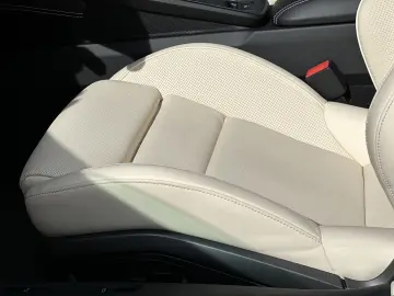 PORSCHE 992 911 Targa 4 GTS  MANUFAKTUR BI-COLOR BOSE SP