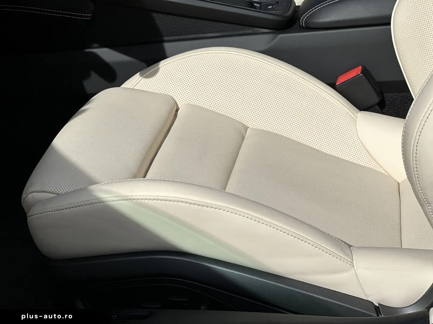 PORSCHE 992 911 Targa 4 GTS  MANUFAKTUR BI-COLOR BOSE SP