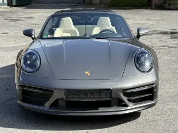 PORSCHE 992 911 Targa 4 GTS  MANUFAKTUR BI-COLOR BOSE SP