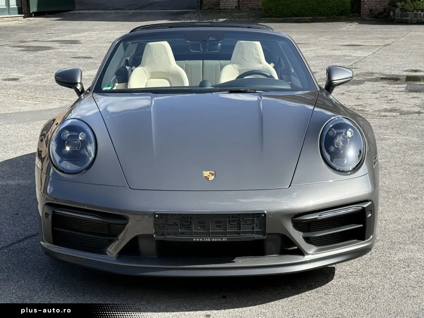 PORSCHE 992 911 Targa 4 GTS  MANUFAKTUR BI-COLOR BOSE SP