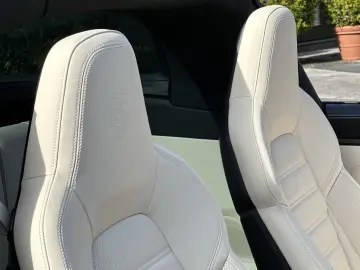 PORSCHE 992 911 Targa 4 GTS  MANUFAKTUR BI-COLOR BOSE SP