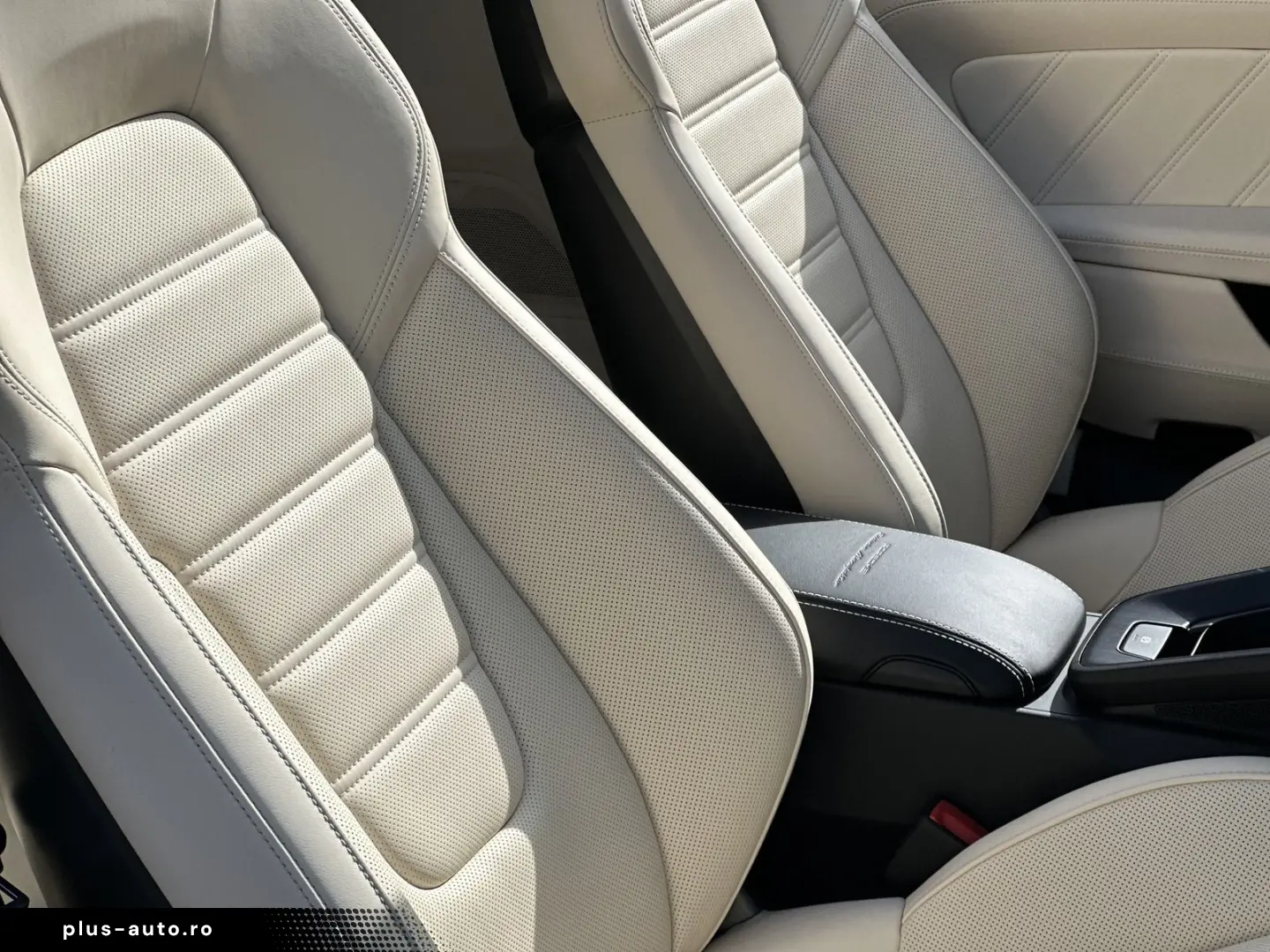 PORSCHE 992 911 Targa 4 GTS  MANUFAKTUR BI-COLOR BOSE SP