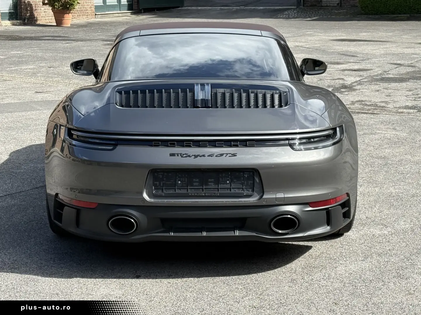 PORSCHE 992 911 Targa 4 GTS  MANUFAKTUR BI-COLOR BOSE SP
