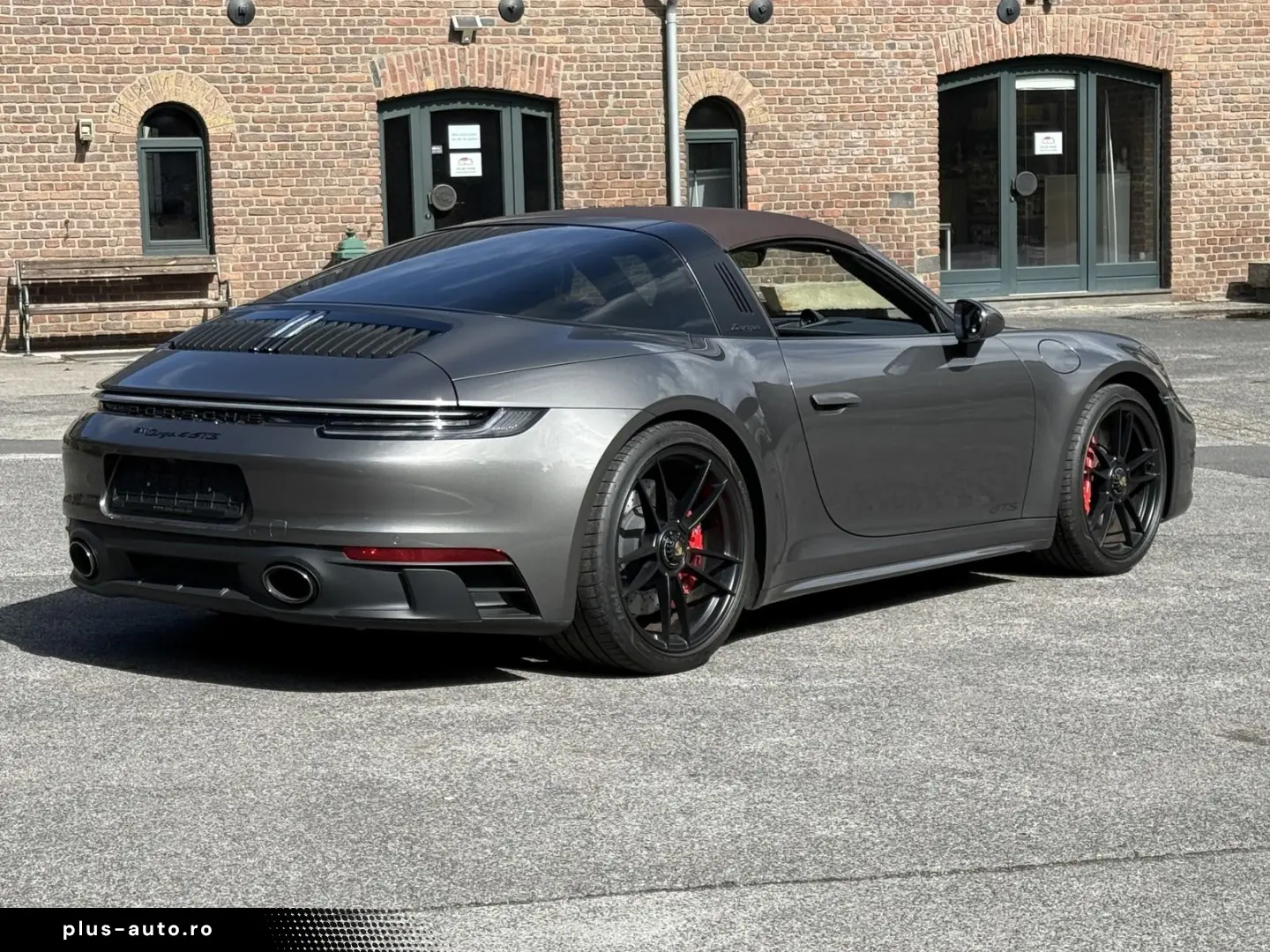 PORSCHE 992 911 Targa 4 GTS  MANUFAKTUR BI-COLOR BOSE SP