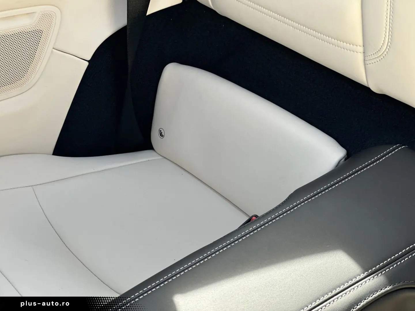 PORSCHE 992 911 Targa 4 GTS  MANUFAKTUR BI-COLOR BOSE SP