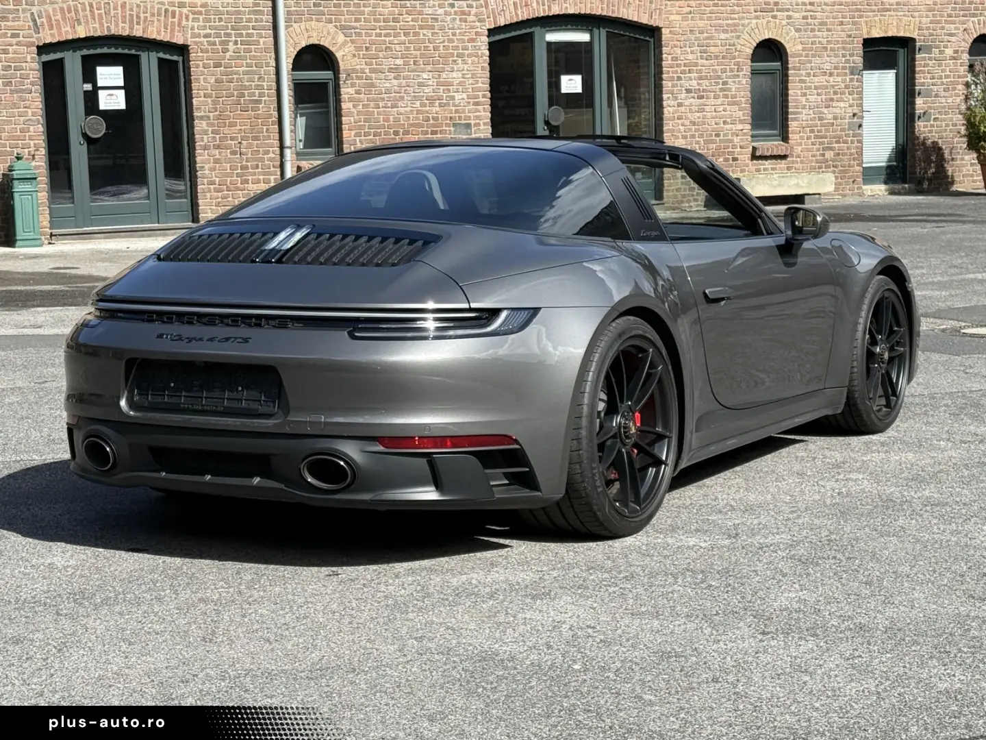 PORSCHE 992 911 Targa 4 GTS  MANUFAKTUR BI-COLOR BOSE SP