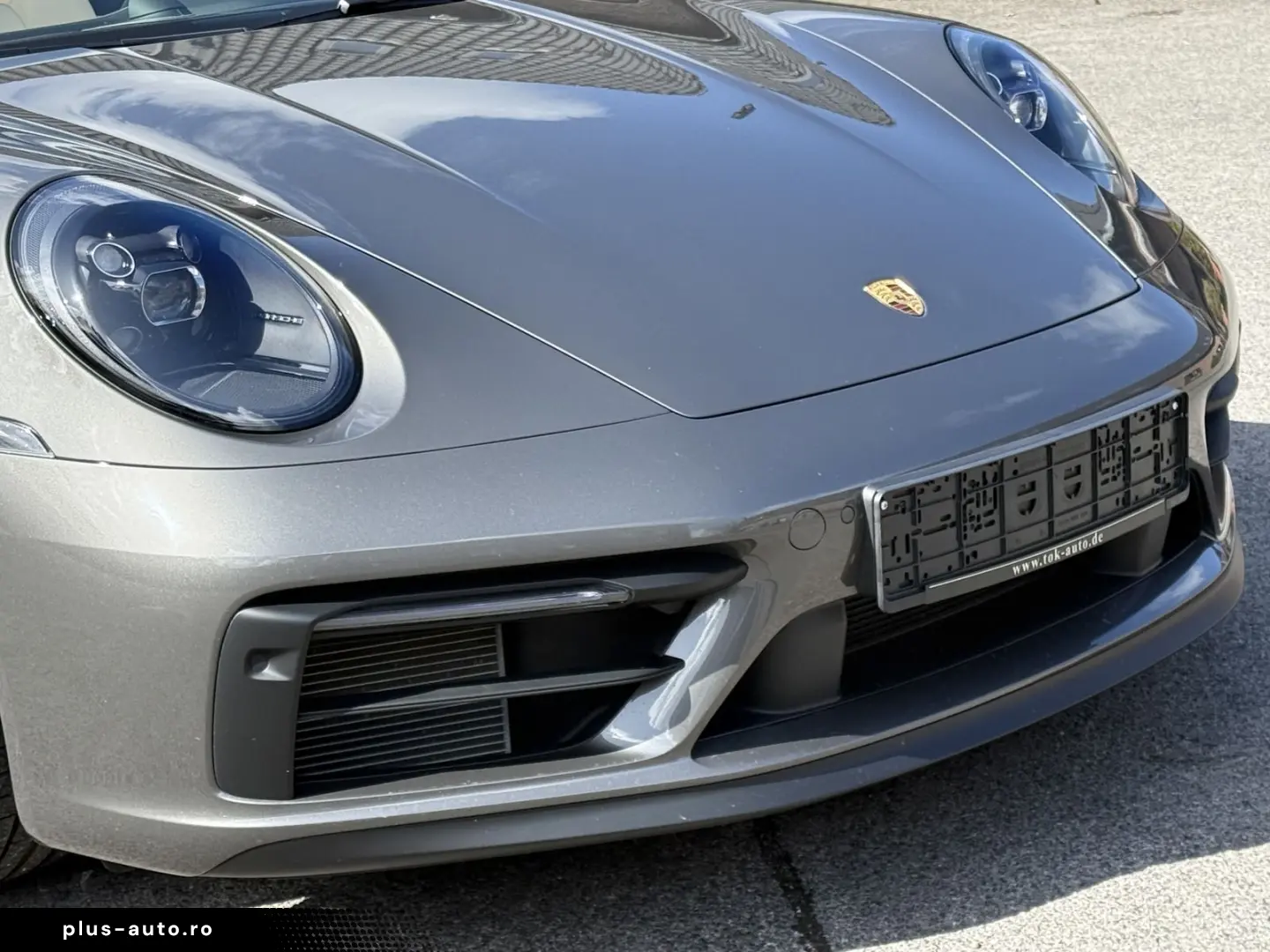 PORSCHE 992 911 Targa 4 GTS  MANUFAKTUR BI-COLOR BOSE SP