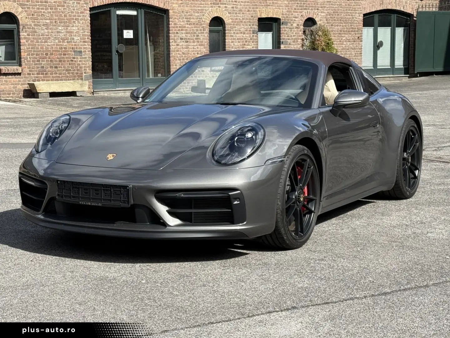 PORSCHE 992 911 Targa 4 GTS  MANUFAKTUR BI-COLOR BOSE SP