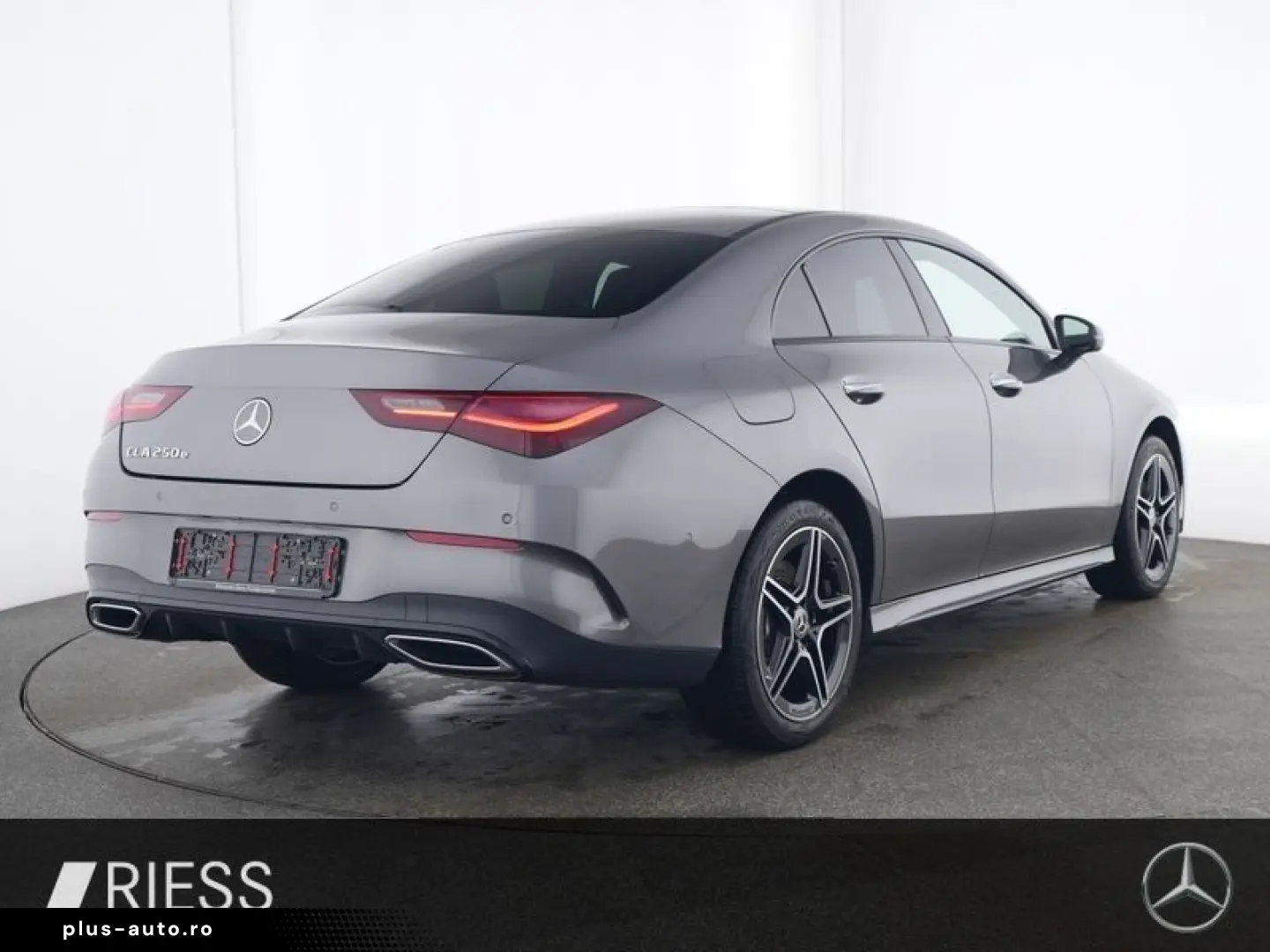 MERCEDES-BENZ CLA 250 e AMG Sport Night Vorr. Distr Pano
