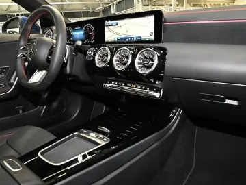 MERCEDES-BENZ CLA 250 e Coupé AMG Sport Advanced  Distr.