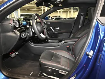 MERCEDES-BENZ CLA 250 e Coupé AMG Sport Advanced  Distr.