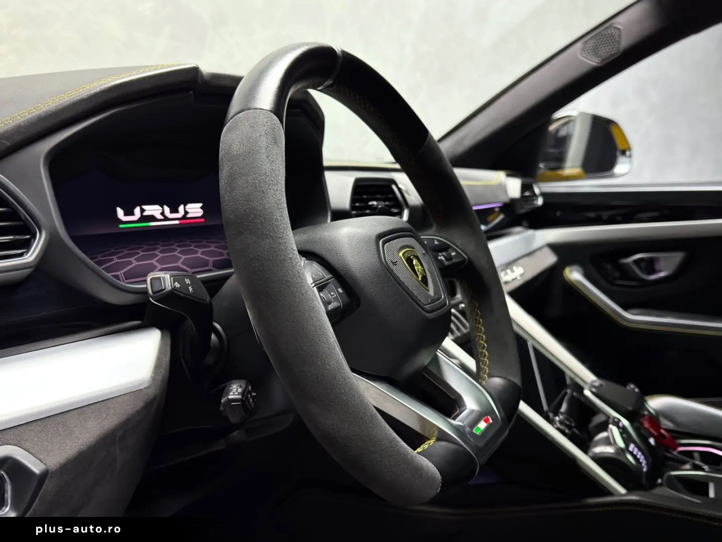 LAMBORGHINI Urus HuD B&O PANO 23   ANIMA 360 ACC