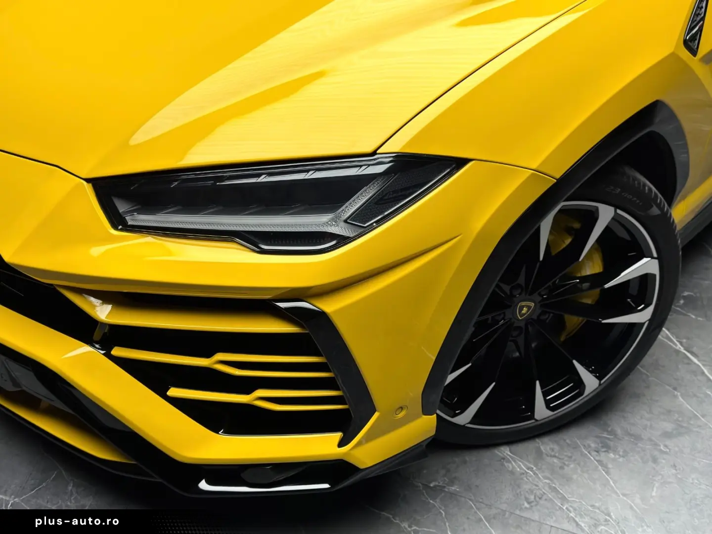 LAMBORGHINI Urus HuD B&O PANO 23   ANIMA 360 ACC
