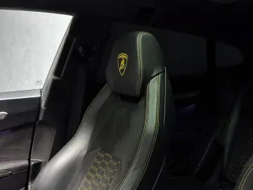 LAMBORGHINI Urus HuD B&O PANO 23   ANIMA 360 ACC