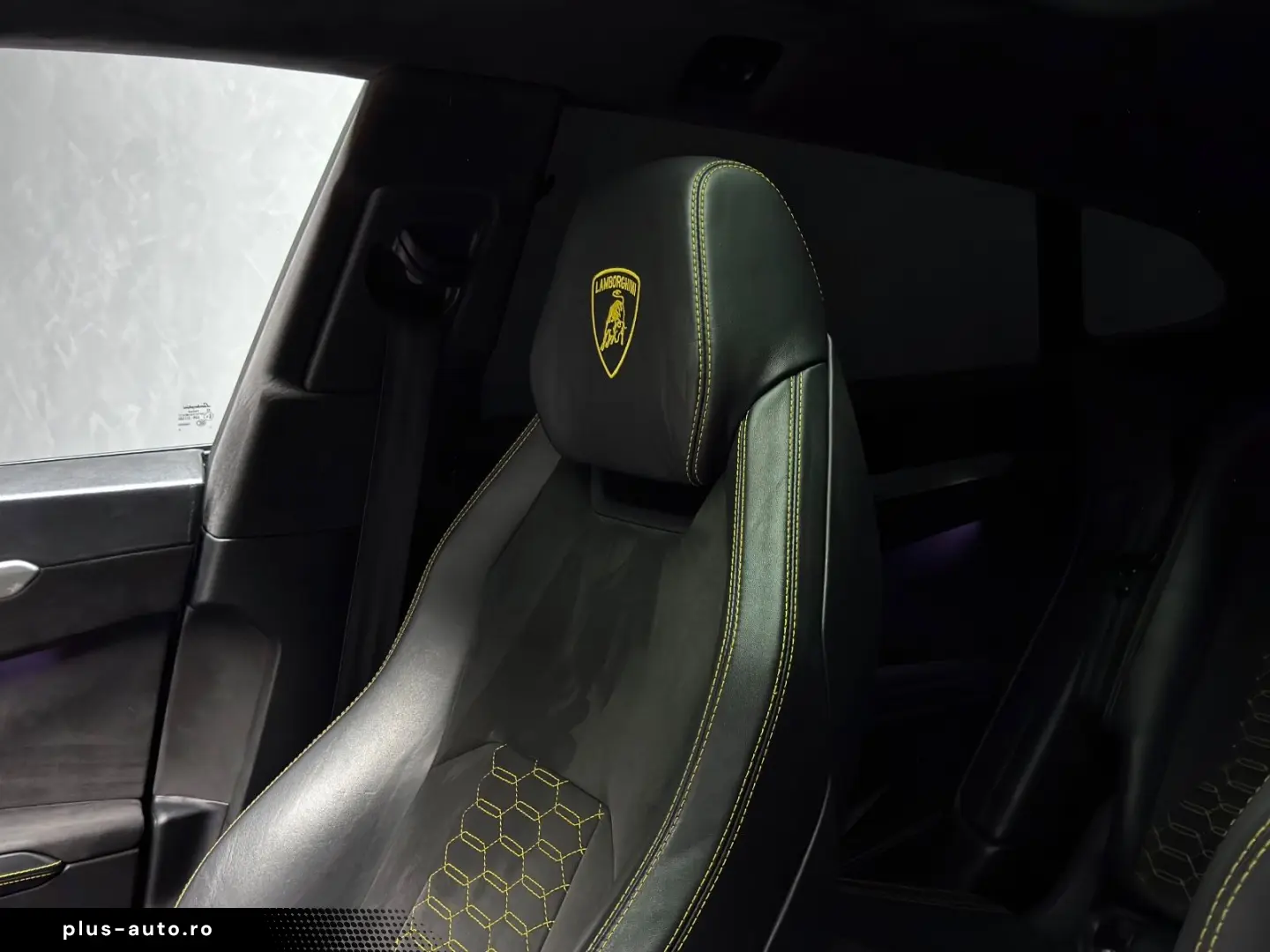 LAMBORGHINI Urus HuD B&O PANO 23   ANIMA 360 ACC