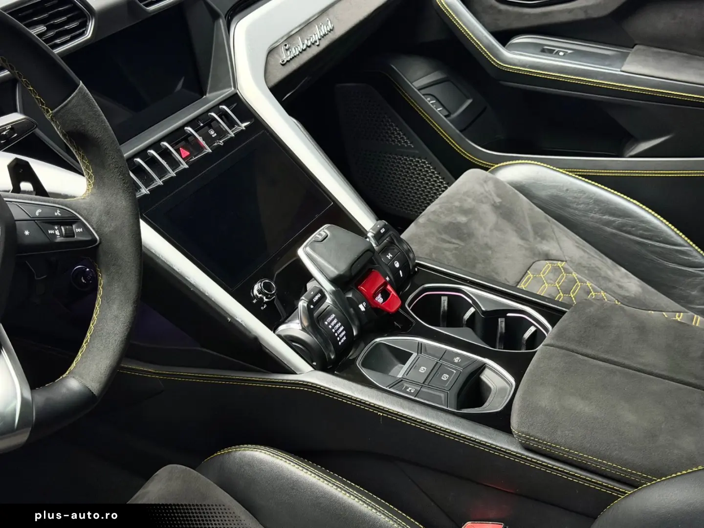 LAMBORGHINI Urus HuD B&O PANO 23   ANIMA 360 ACC