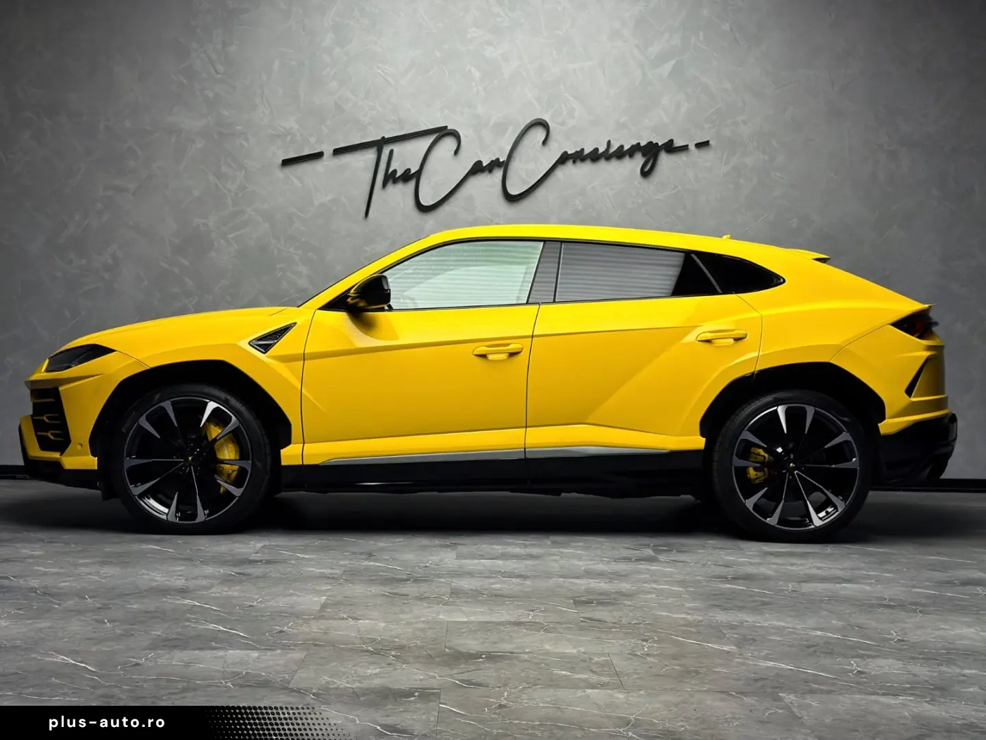LAMBORGHINI Urus HuD B&O PANO 23   ANIMA 360 ACC