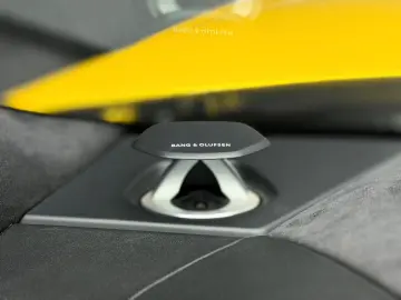 LAMBORGHINI Urus HuD B&O PANO 23   ANIMA 360 ACC