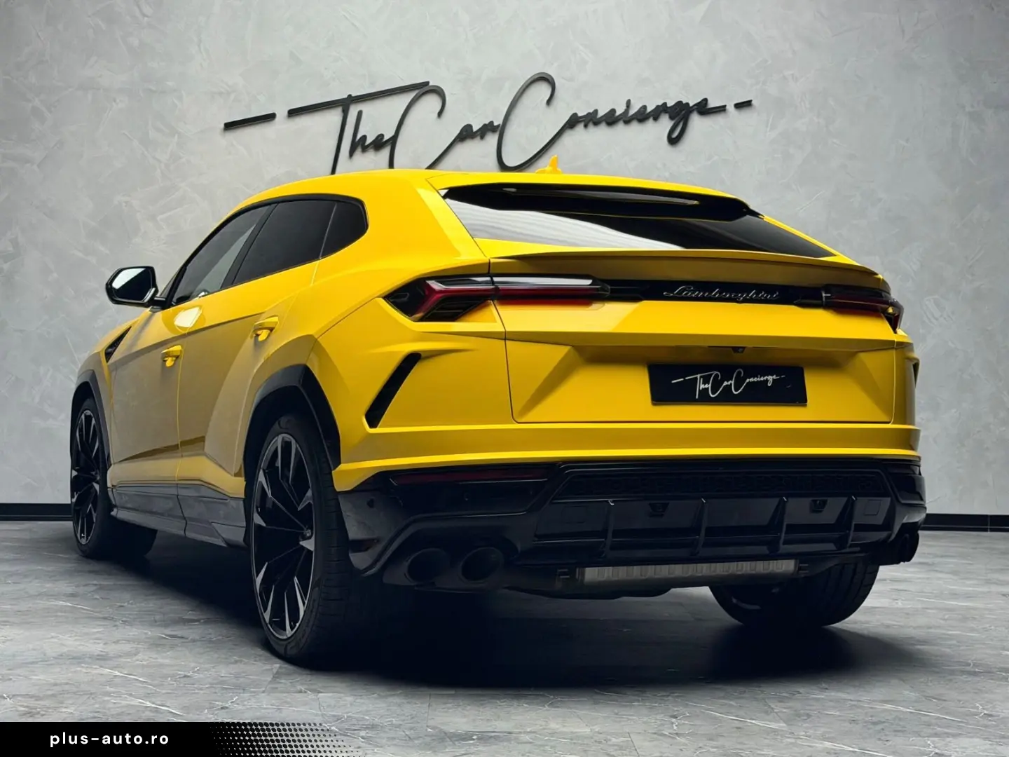 LAMBORGHINI Urus HuD B&O PANO 23   ANIMA 360 ACC