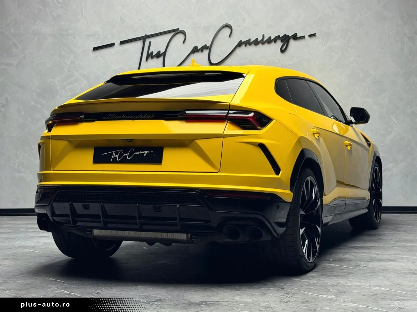 LAMBORGHINI Urus HuD B&O PANO 23   ANIMA 360 ACC