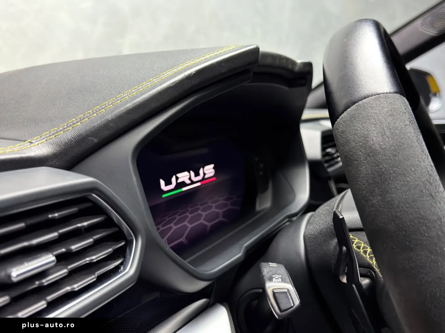 LAMBORGHINI Urus HuD B&O PANO 23   ANIMA 360 ACC