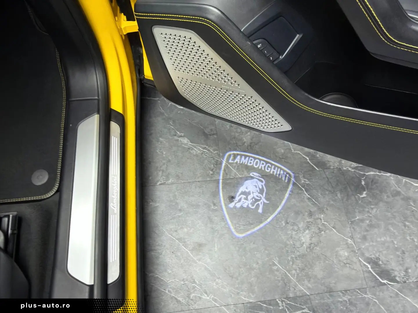LAMBORGHINI Urus HuD B&O PANO 23   ANIMA 360 ACC