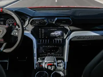 LAMBORGHINI Urus Carbon FULL