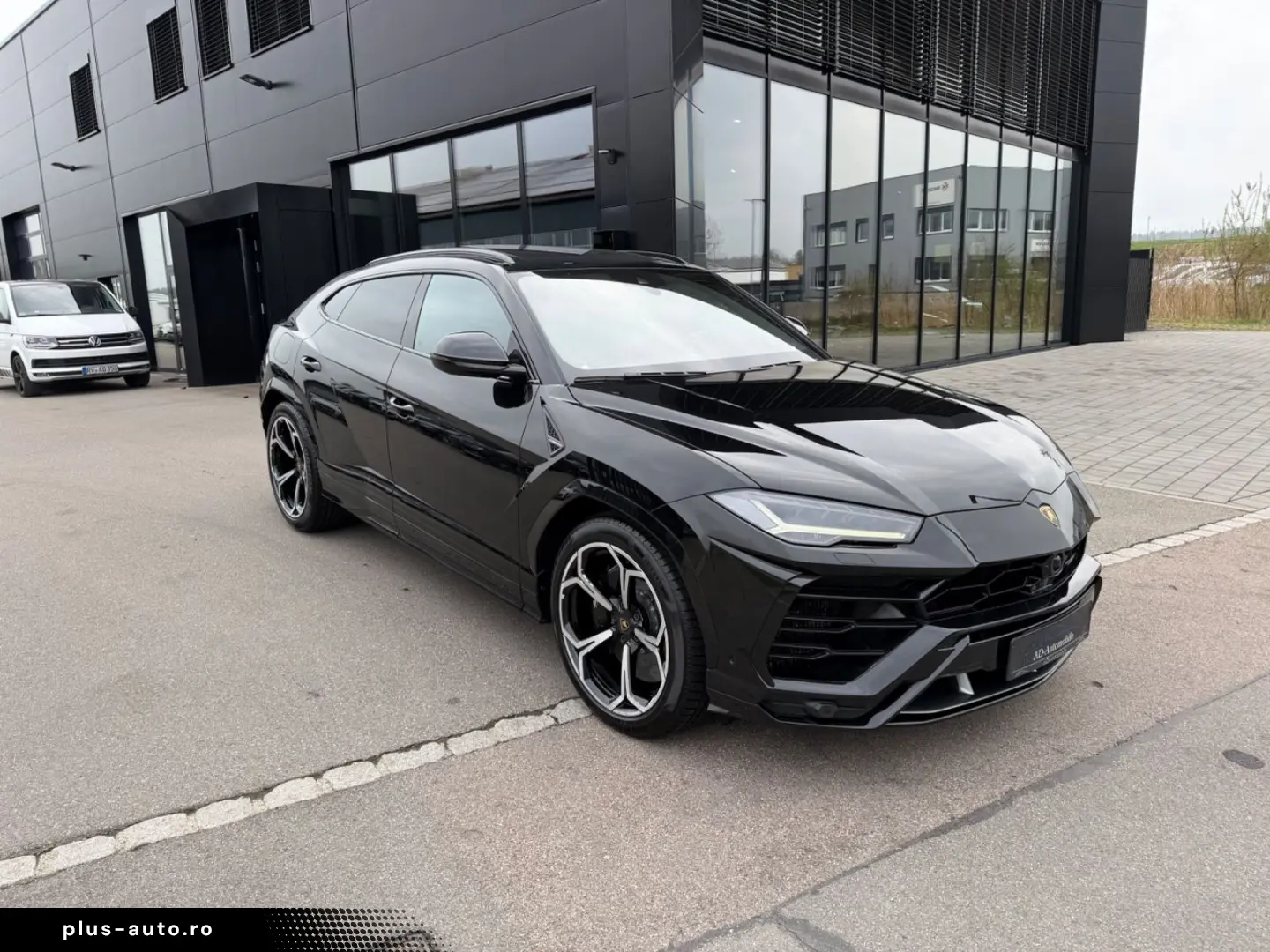LAMBORGHINI Urus 4.0 V8 Aut Keramik Akra Pano Soft Head Up