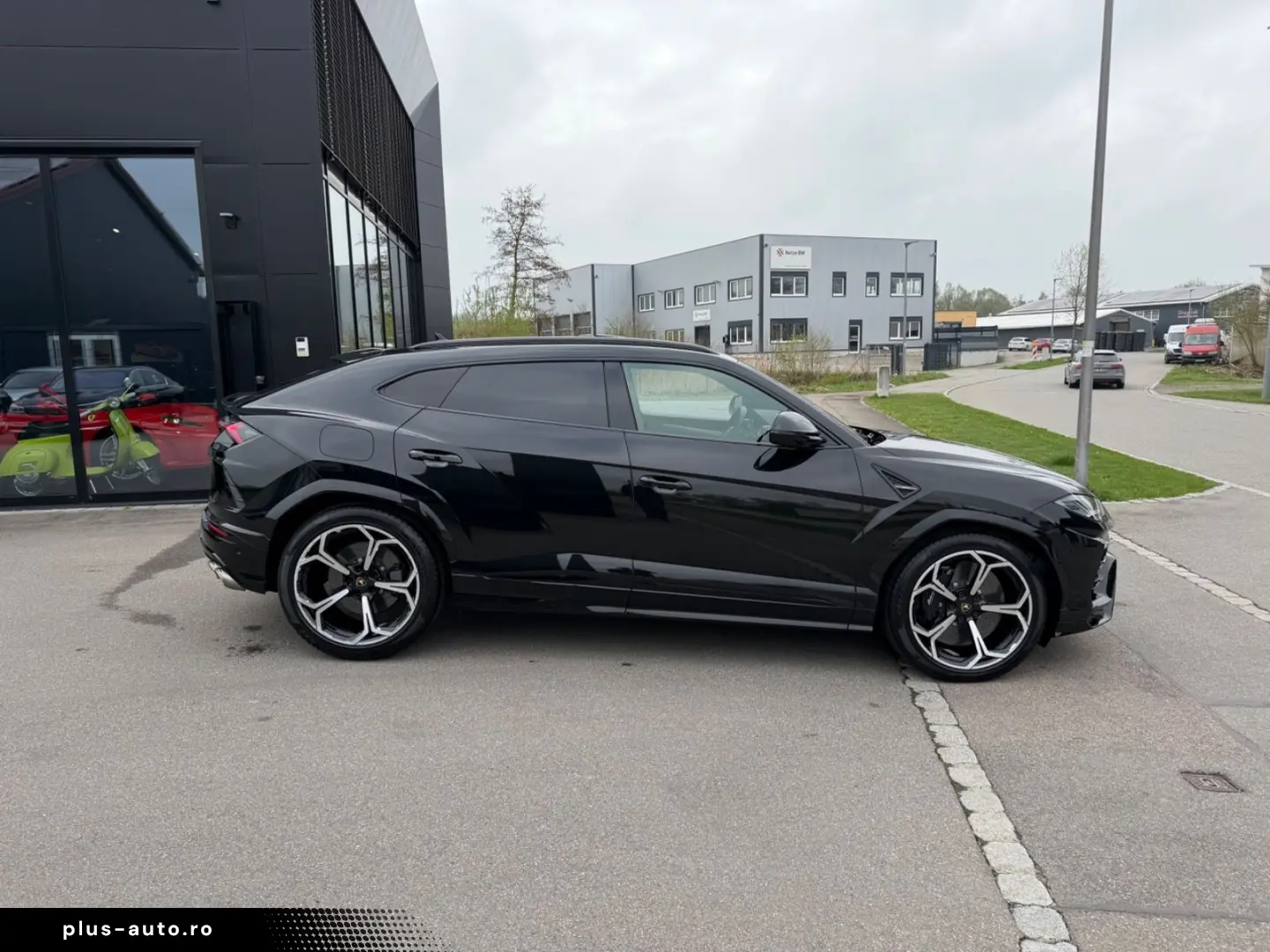 LAMBORGHINI Urus 4.0 V8 Aut Keramik Akra Pano Soft Head Up