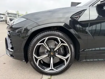 LAMBORGHINI Urus 4.0 V8 Aut Keramik Akra Pano Soft Head Up