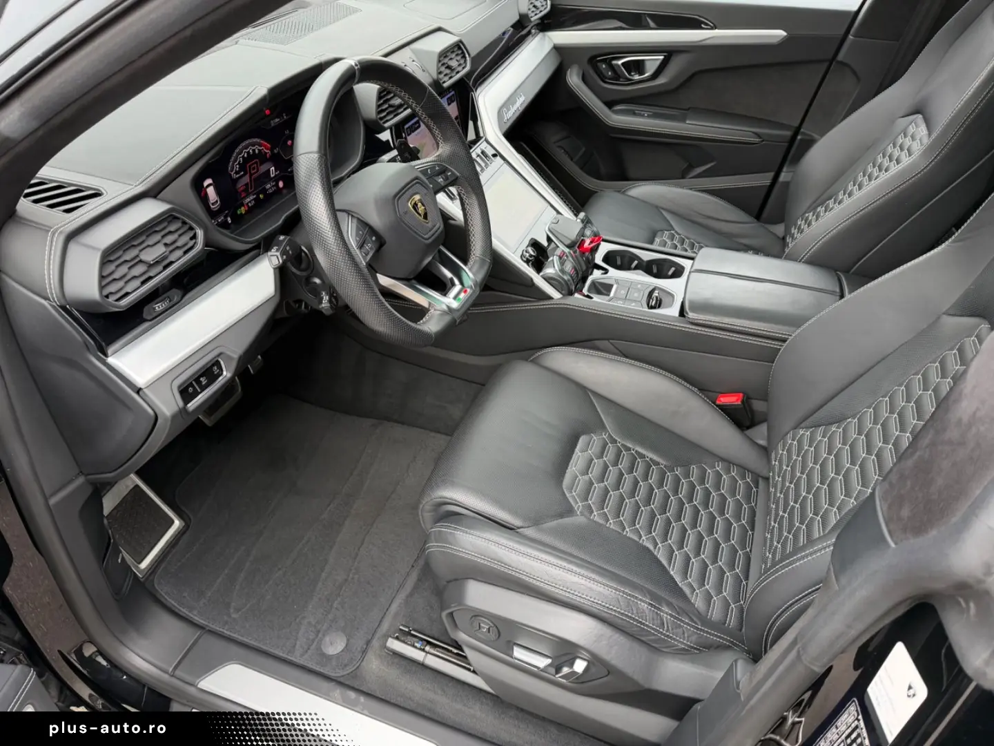 LAMBORGHINI Urus 4.0 V8 Aut Keramik Akra Pano Soft Head Up