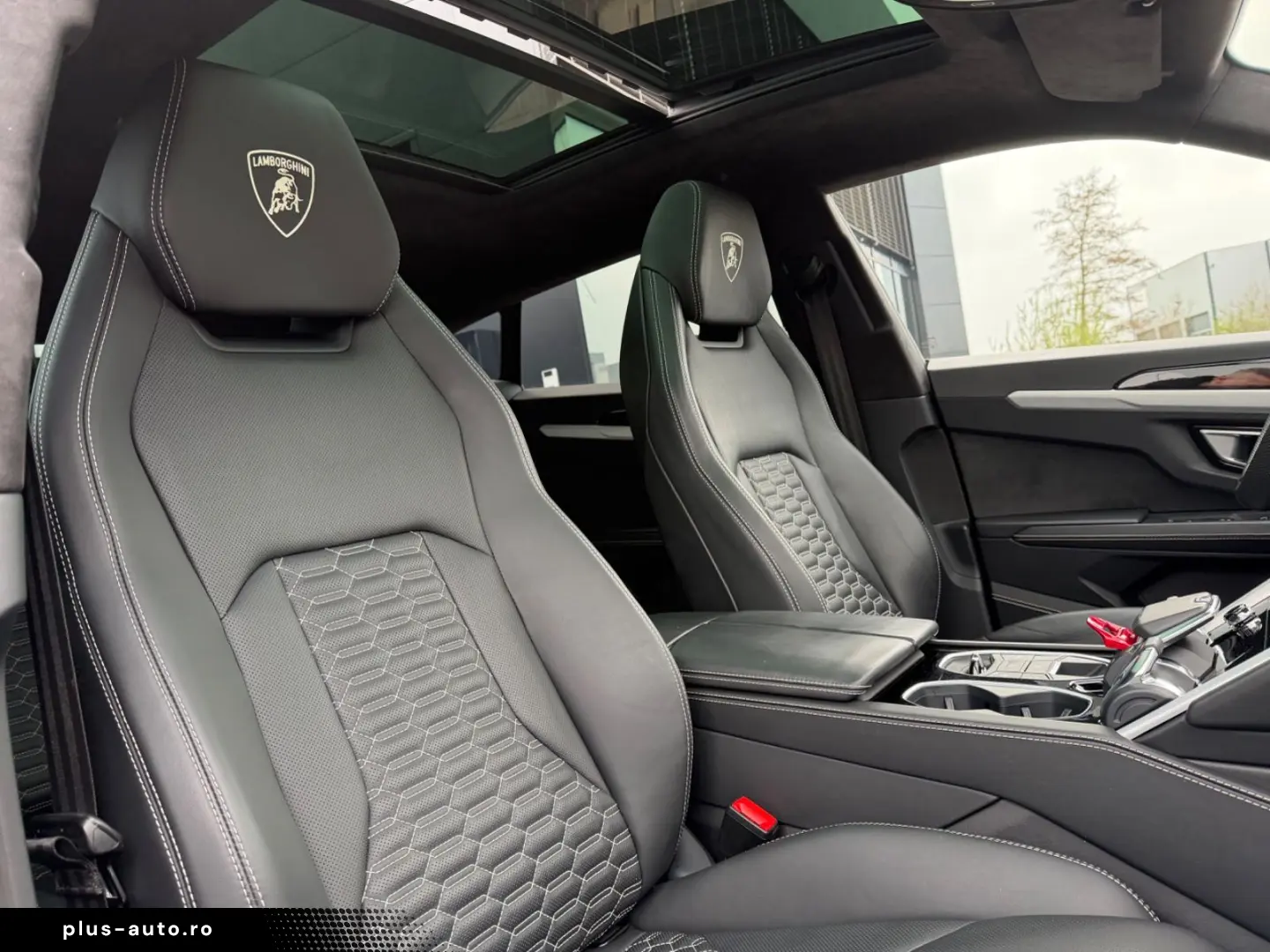 LAMBORGHINI Urus 4.0 V8 Aut Keramik Akra Pano Soft Head Up