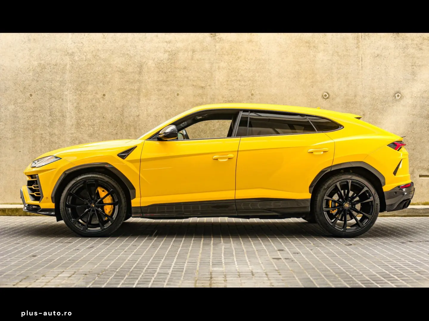 LAMBORGHINI Urus Q-CITURA CARBON TV B&O 3D FULL  ADAS HUD