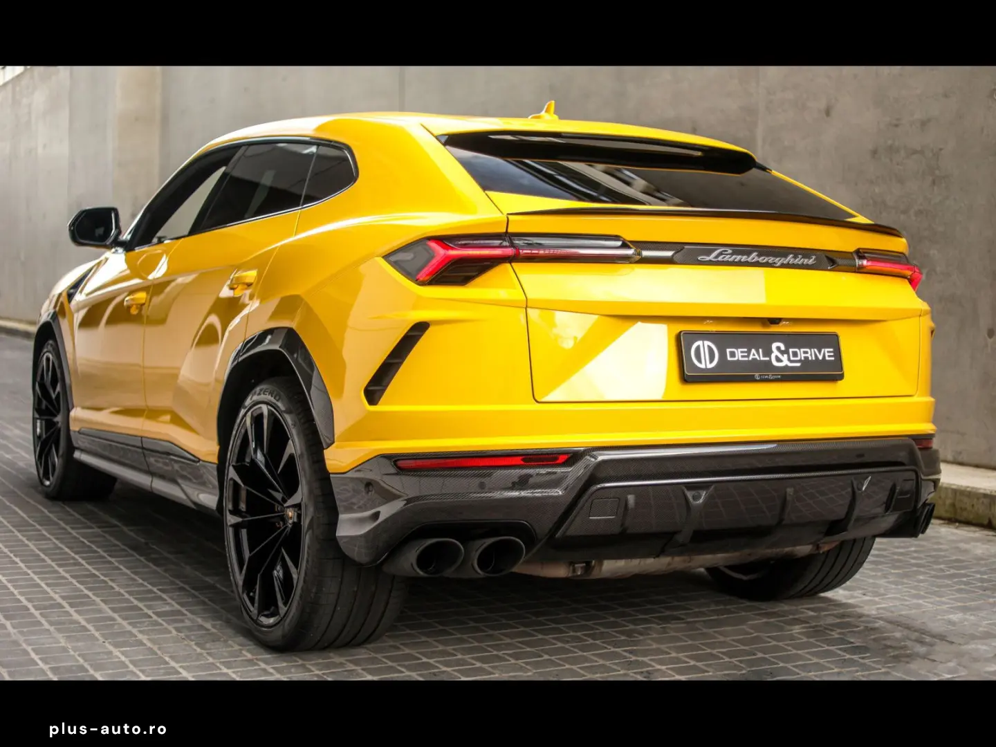 LAMBORGHINI Urus Q-CITURA CARBON TV B&O 3D FULL  ADAS HUD